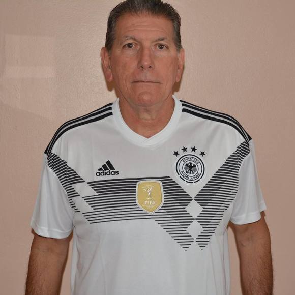 Meet your Posher, Rodolfo - Picture 1 of 1